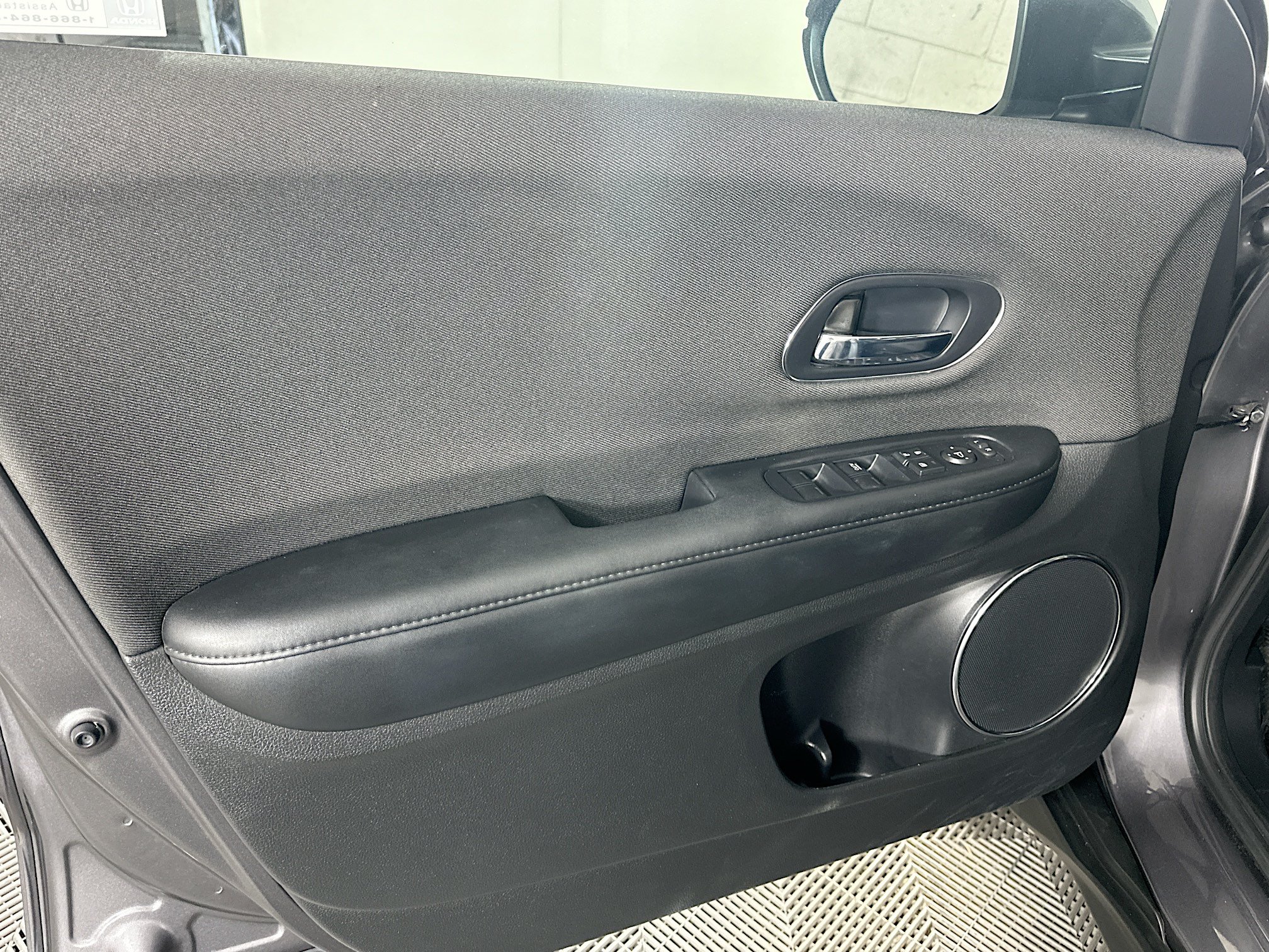 Used 2022 Honda HR-V EX image 18