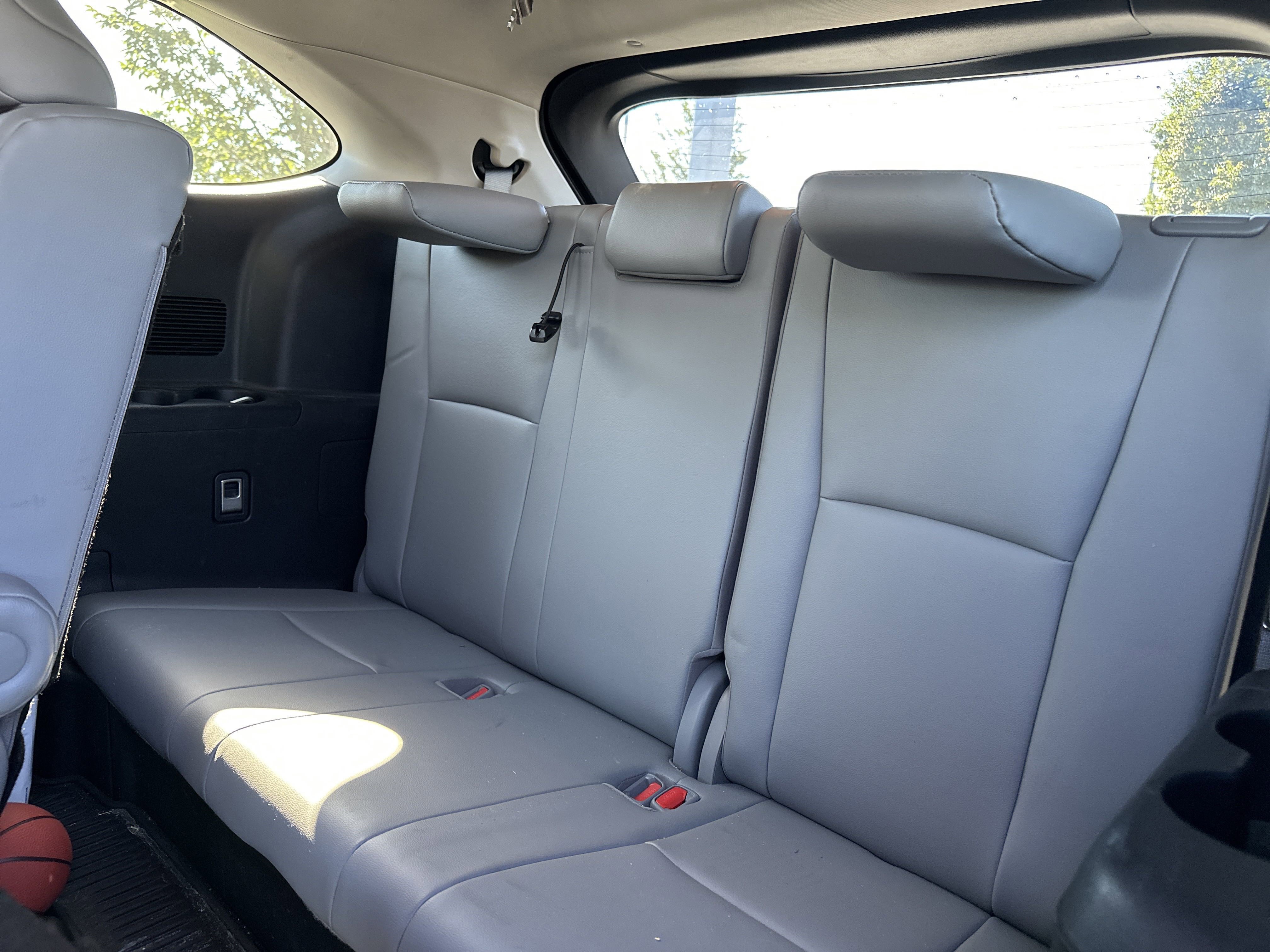 Certified 2020 Toyota Highlander XLE image 29