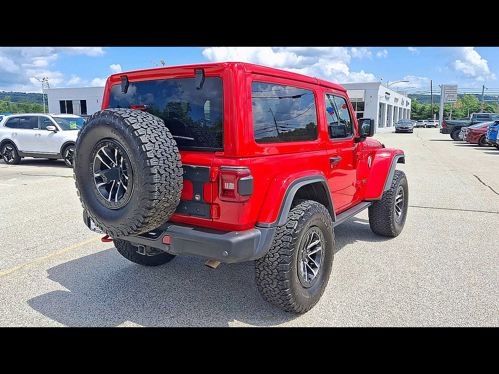 Certified 2025 Jeep Wrangler Rubicon AWD/4WD image 8