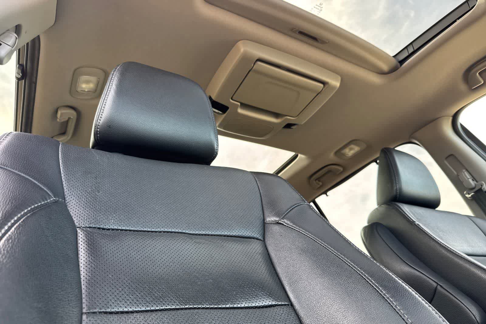 Used 2019 Honda Pilot Elite image 18