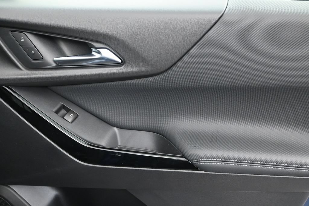 New 2026 Chevrolet Equinox LT w/ Safety and Technology Package FWD image 23