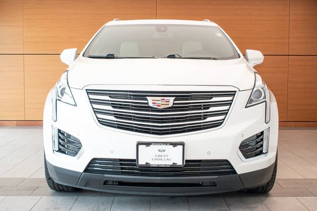Used 2019 Cadillac XT5 Luxury FWD image 2