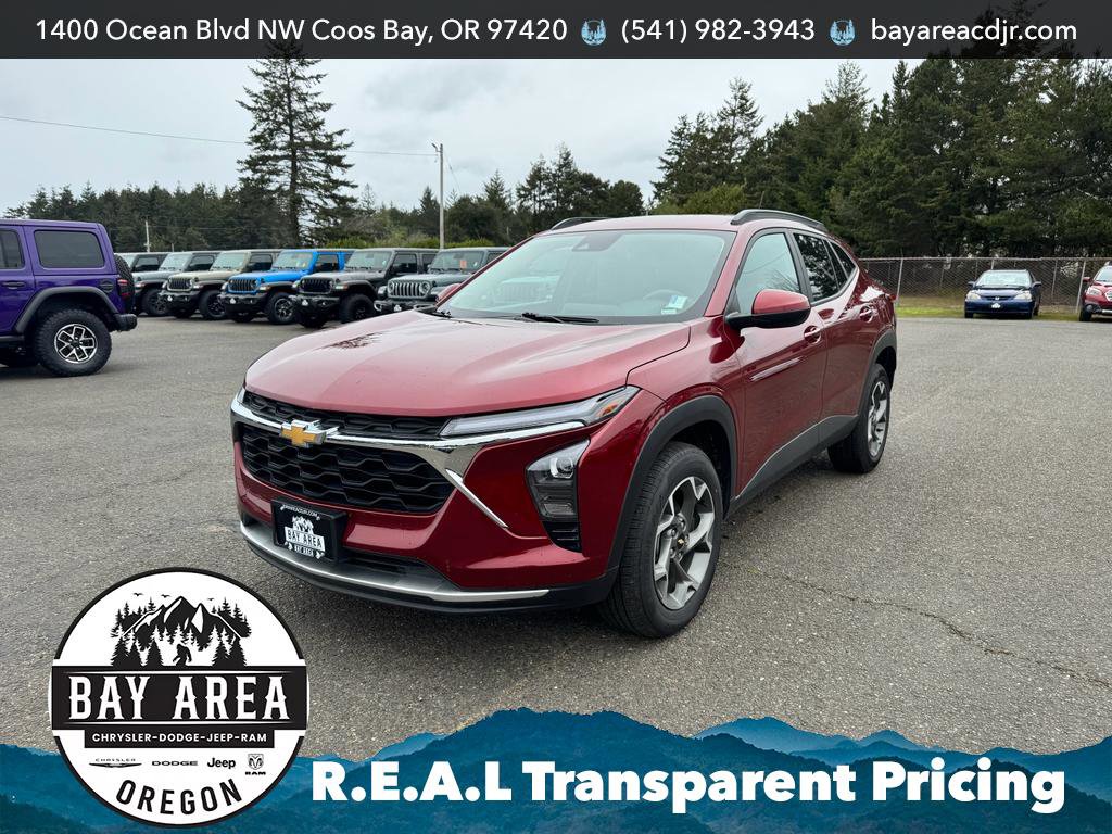 Used 2025 Chevrolet Trax LT