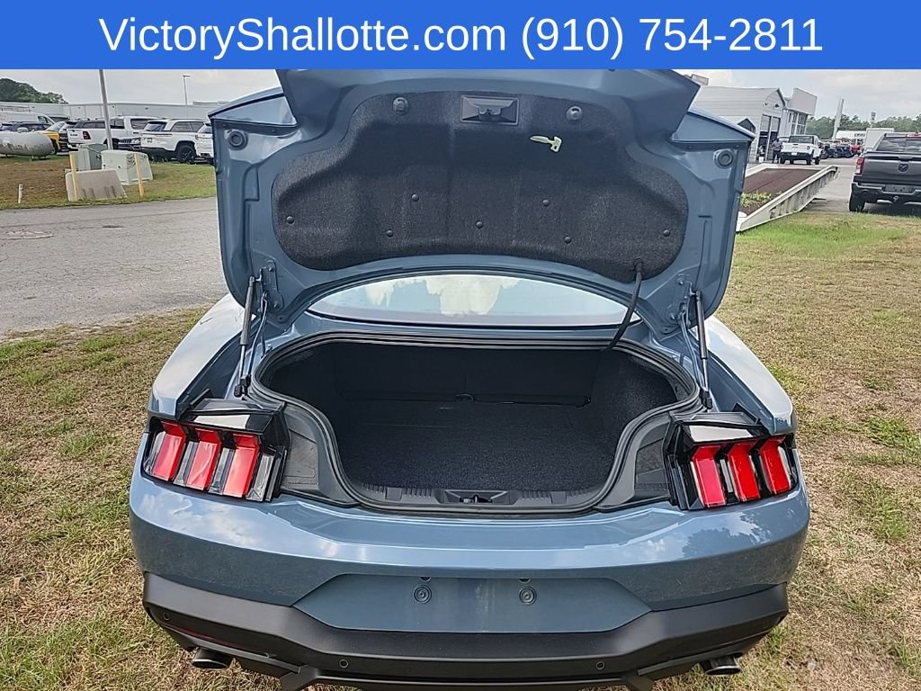 Used 2025 Ford Mustang GT Premium RWD image 25