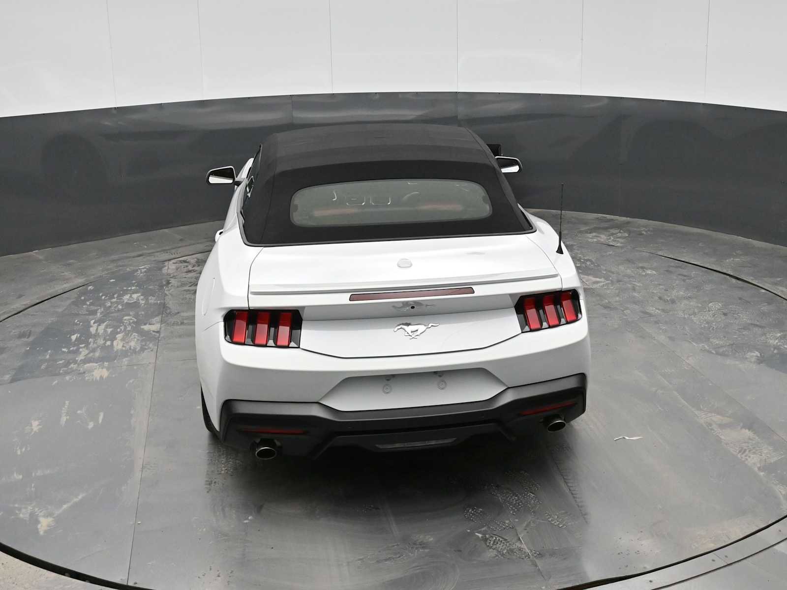 Used 2024 Ford Mustang Premium image 30