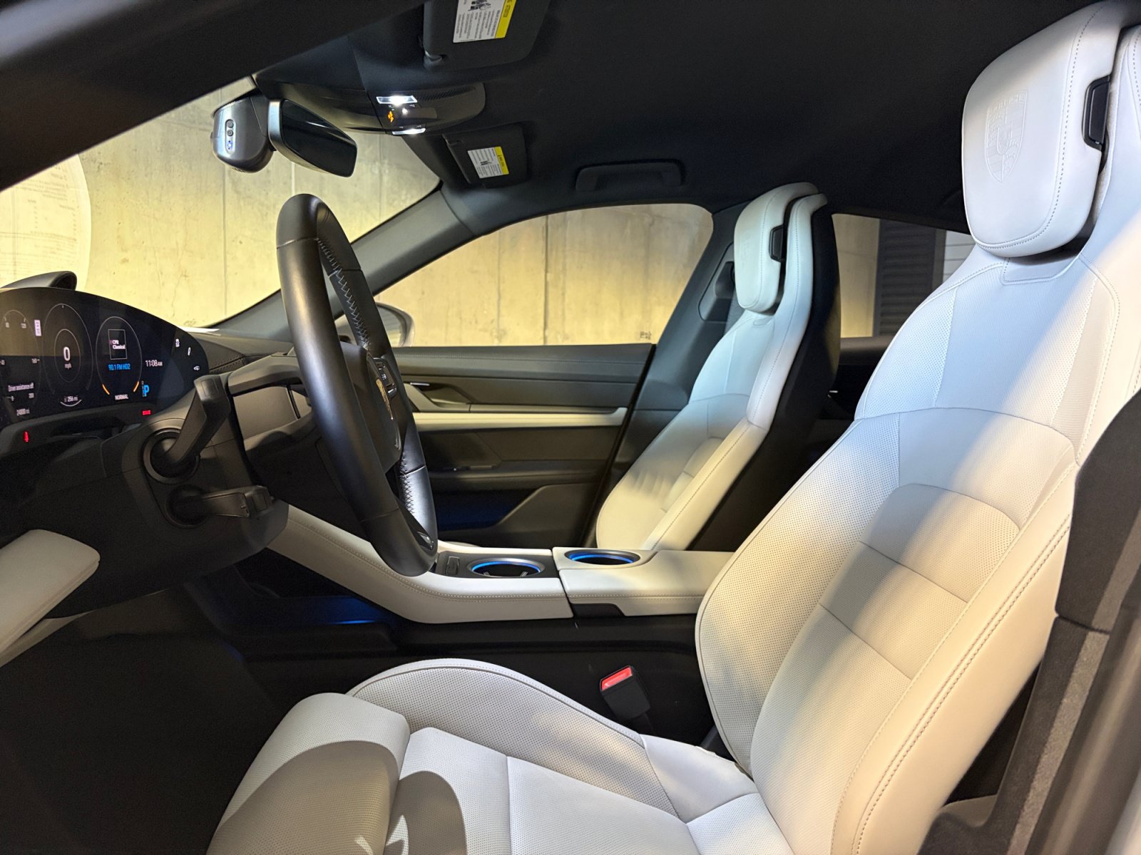 Certified 2022 Porsche Taycan 4S AWD/4WD image 4