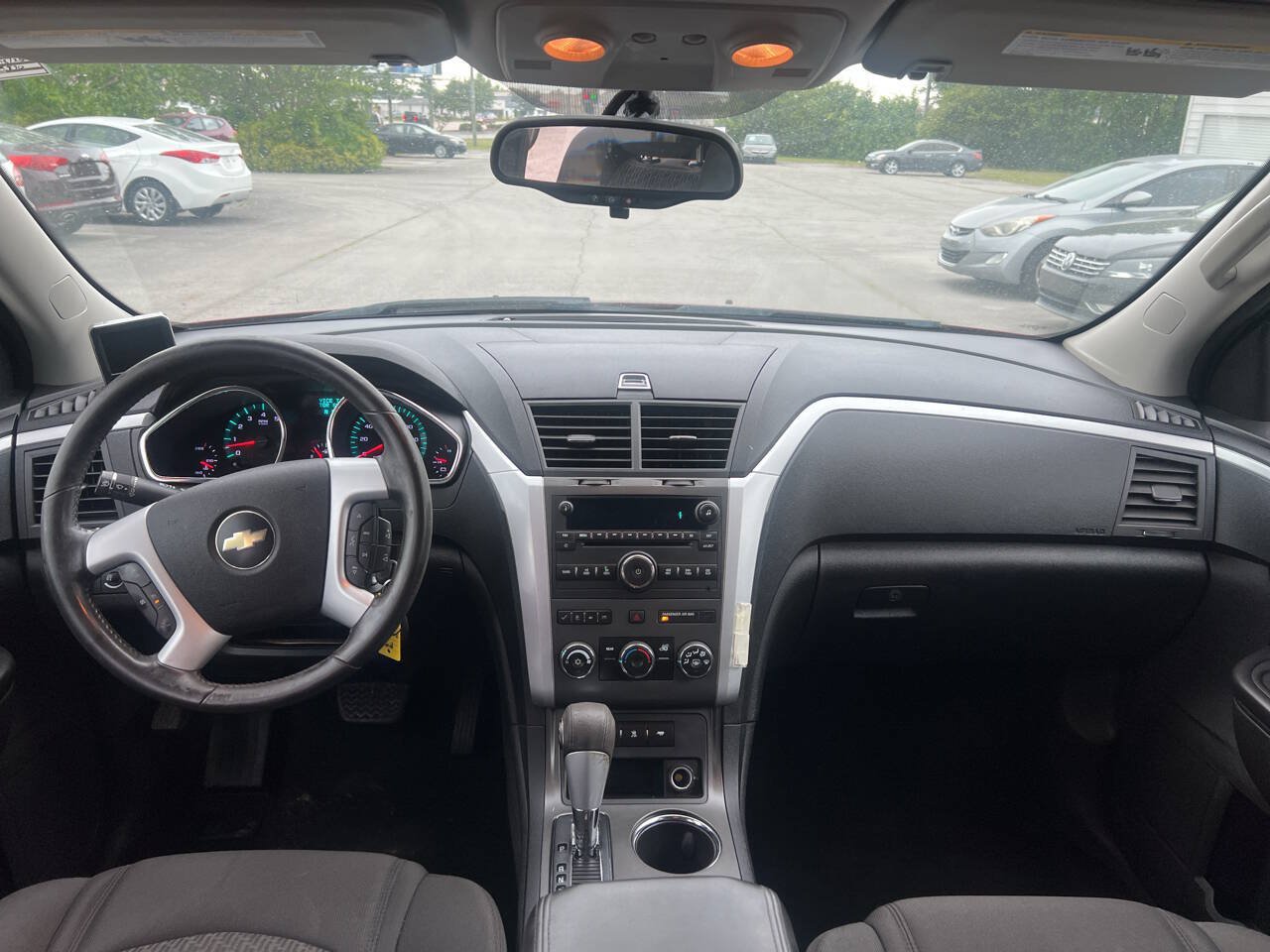 Used 2010 Chevrolet Traverse LT AWD/4WD image 15