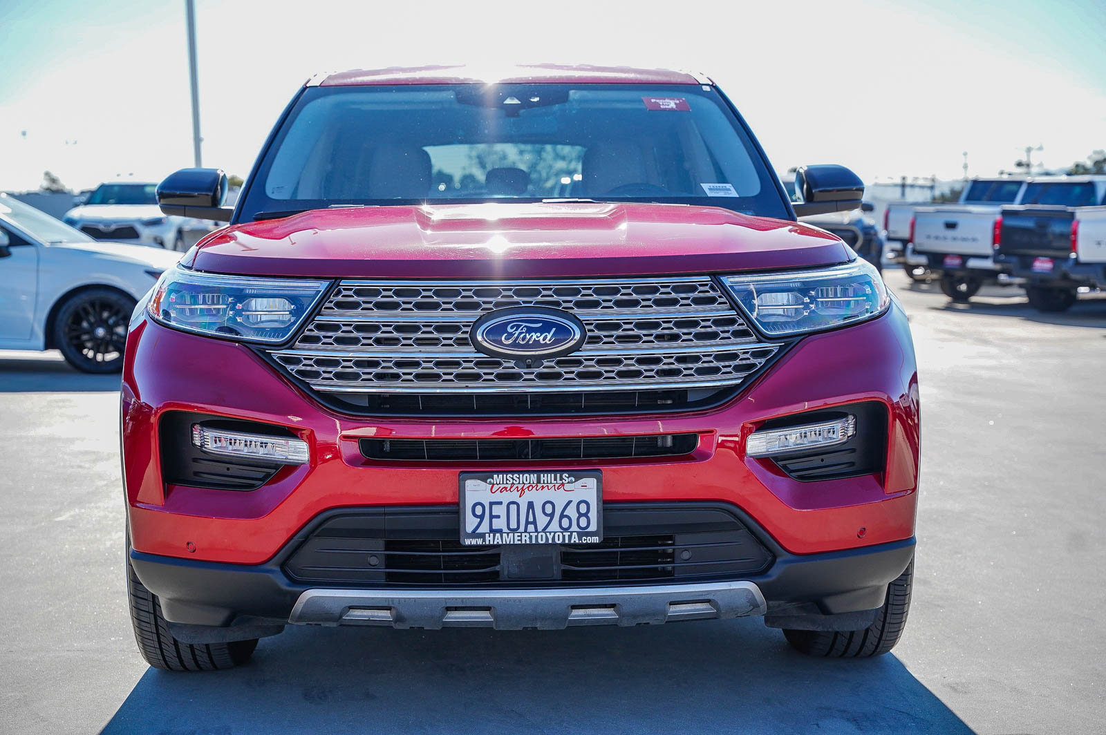 Used 2023 Ford Explorer Limited image 2