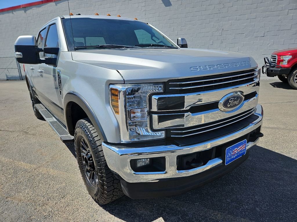 Used 2018 Ford F250 Lariat w/ Lariat Value Package image 2