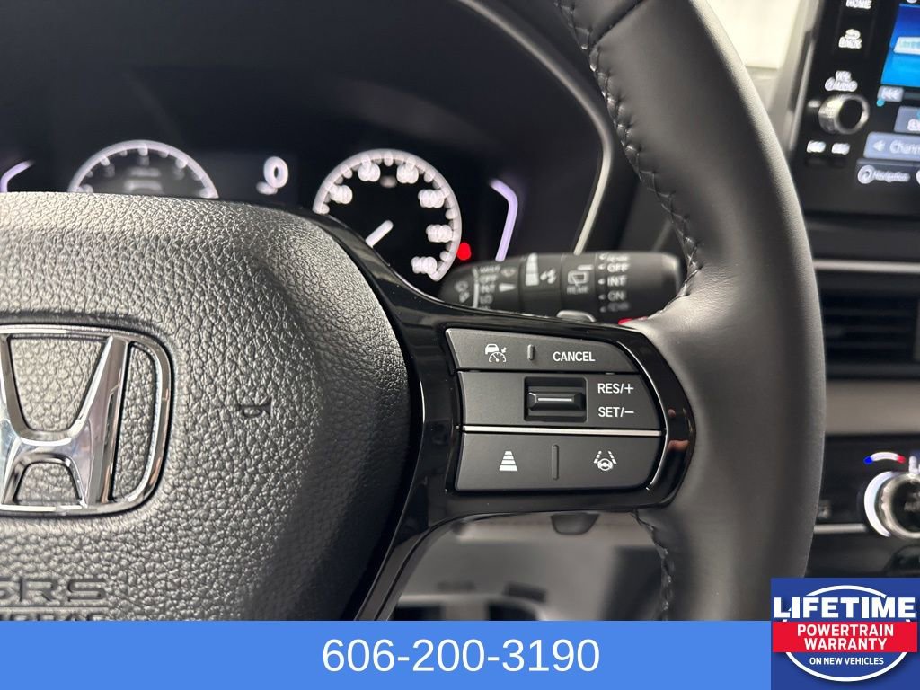 New 2025 Honda Pilot Touring image 22