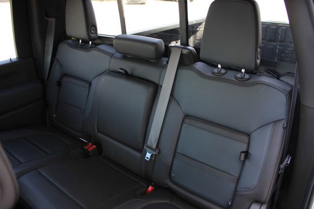 Used 2023 GMC Sierra 2500 Denali w/ Technology Package AWD/4WD image 23