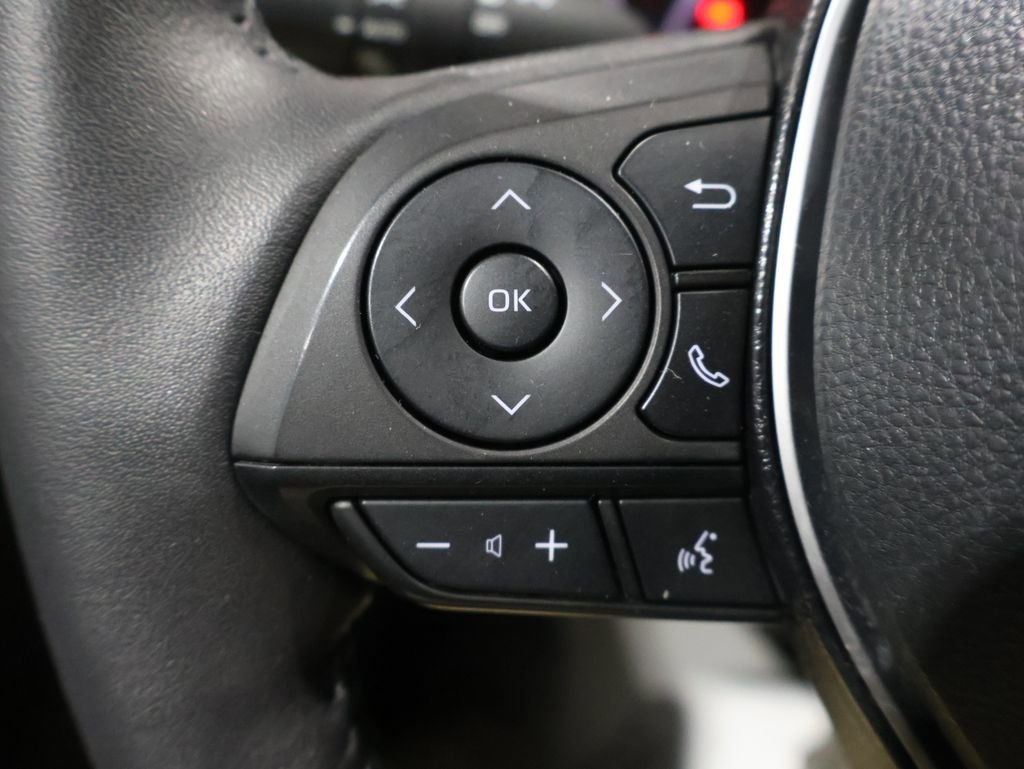 Used 2023 Toyota RAV4 XLE Premium image 34