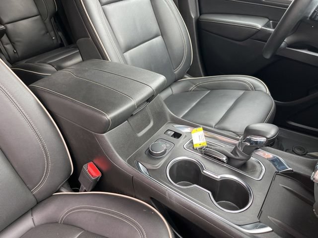 Used 2023 Chevrolet Traverse Premier w/ LPO, Floor Liner Package FWD image 57