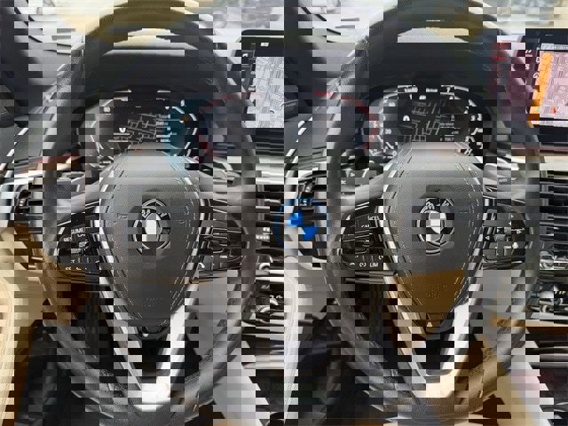 Used 2023 BMW 530e image 12