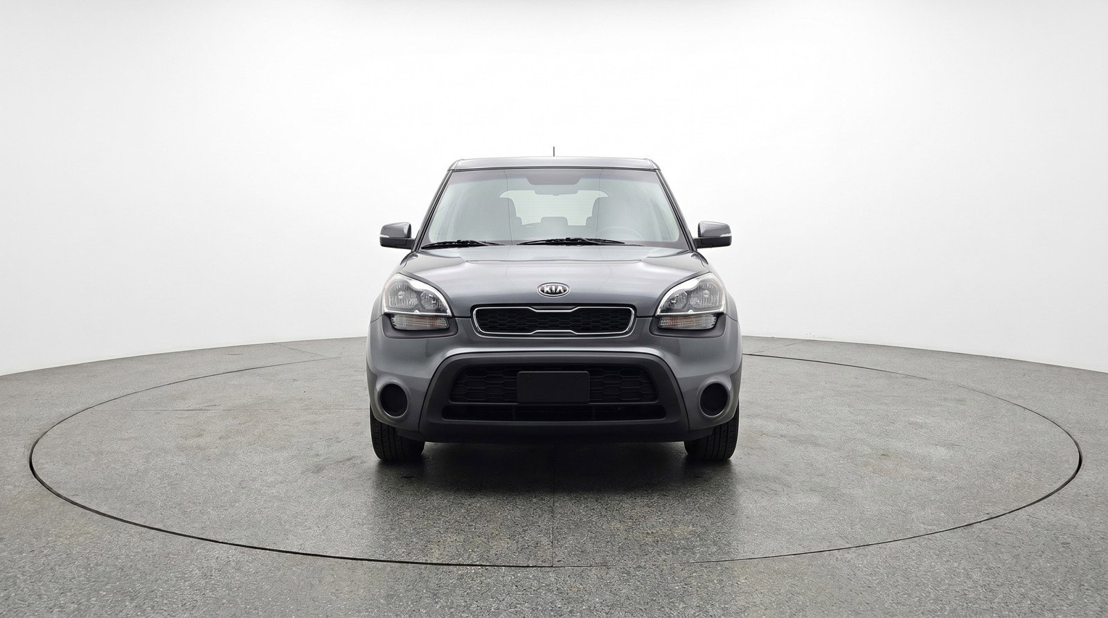 Used 2025 Kia Soul LX w/ LX Technology Package FWD image 2