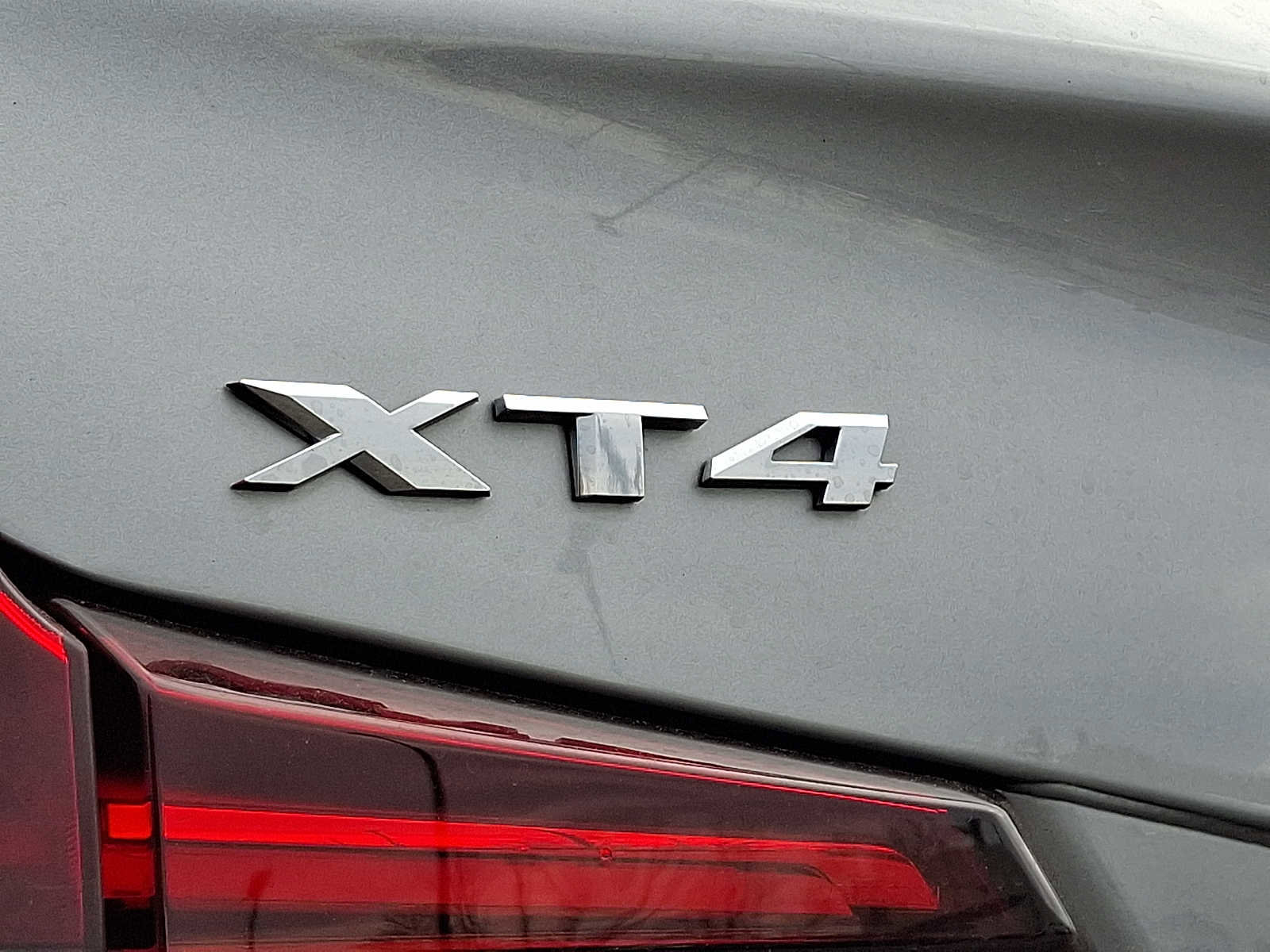 Used 2023 Cadillac XT4 Luxury w/ Cold Weather Package image 30