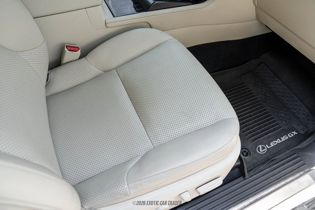 Used 2023 Lexus GX 460 Luxury w/ Sport Design Package AWD/4WD image 88