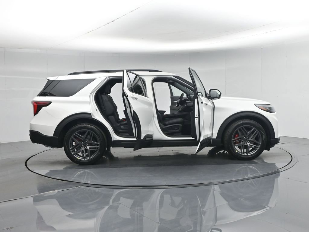 New 2026 Ford Explorer ST AWD/4WD image 4