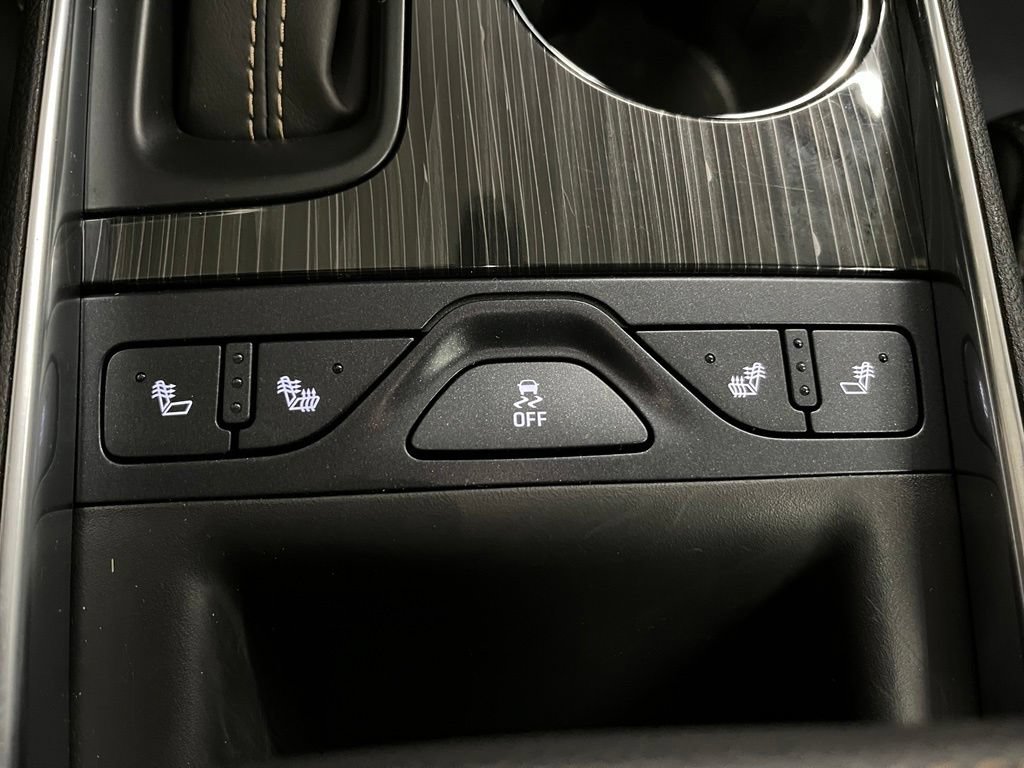 Used 2019 Chevrolet Impala LT w/ LT Leather Package FWD image 13