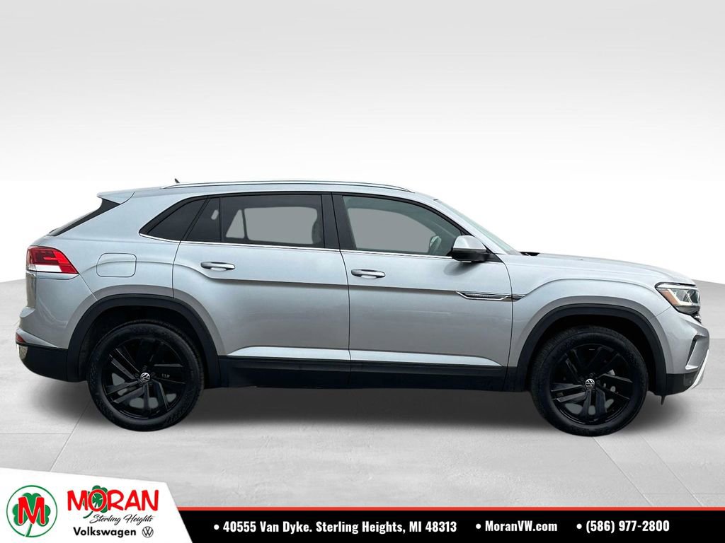 Used 2023 Volkswagen Atlas Cross Sport SE w/ Panoramic Sunroof Package AWD/4WD image 6