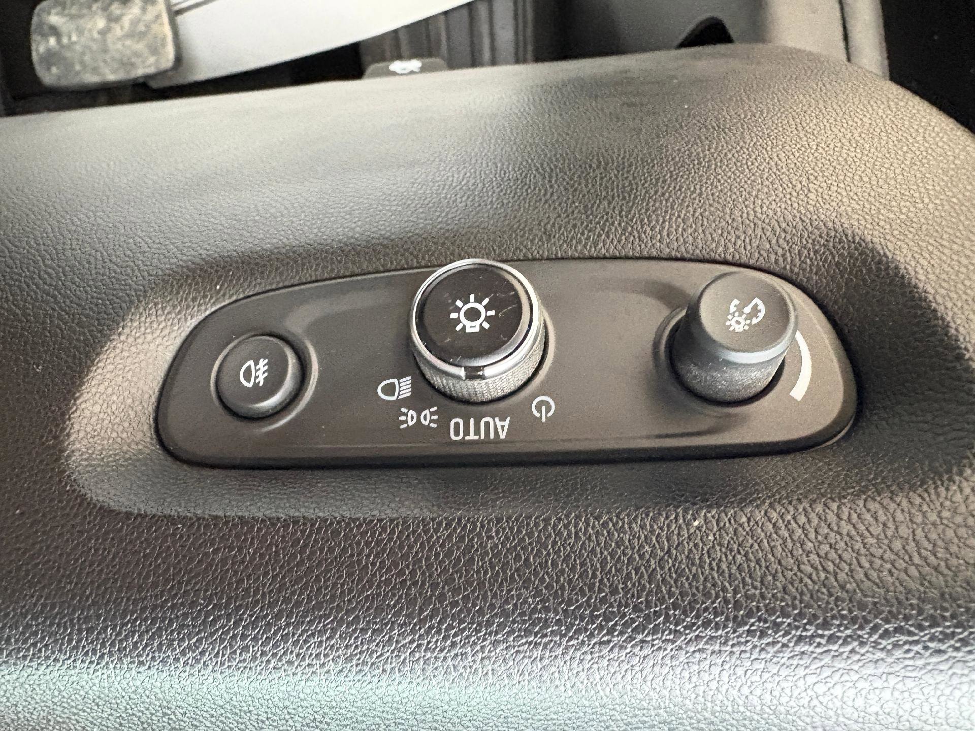 Used 2018 Chevrolet Traverse High Country image 22