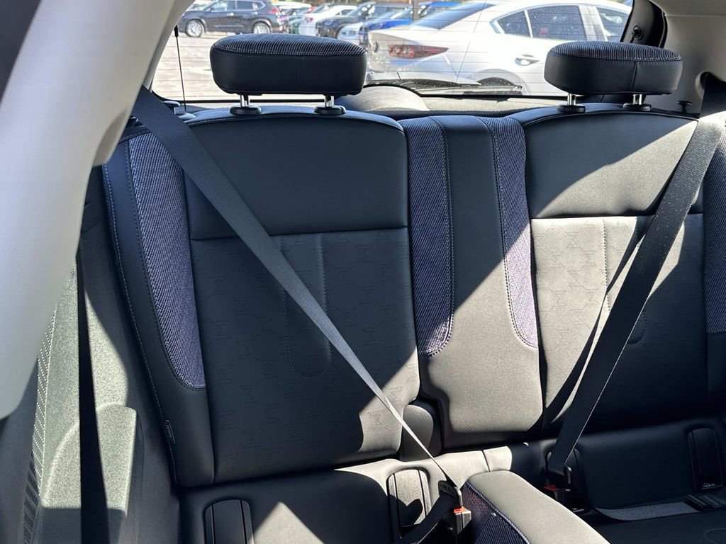 Certified 2025 MINI Cooper S image 27