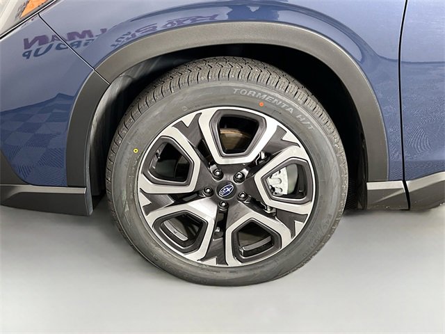 Used 2024 Subaru Ascent Limited image 28