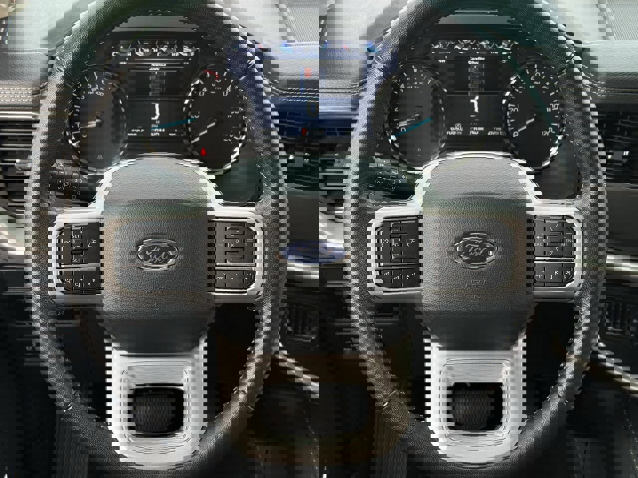 Used 2024 Ford Expedition XLT image 10