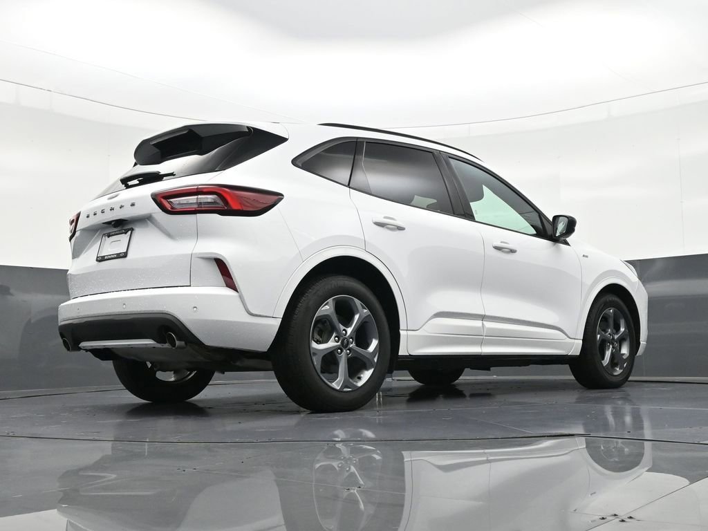 Used 2023 Ford Escape ST-Line w/ Tech Pack #1 image 28
