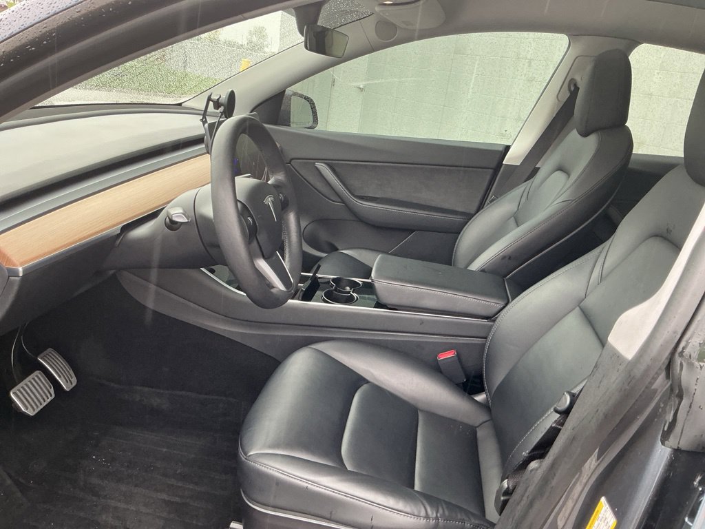 Used 2021 Tesla Model Y Long Range AWD/4WD image 18