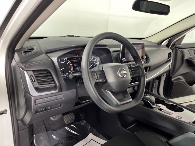 Certified 2025 Nissan Rogue S FWD image 20