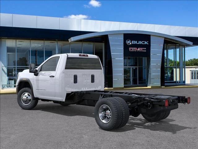 New 2026 GMC Sierra 3500 Pro w/ Convenience Package AWD/4WD image 3
