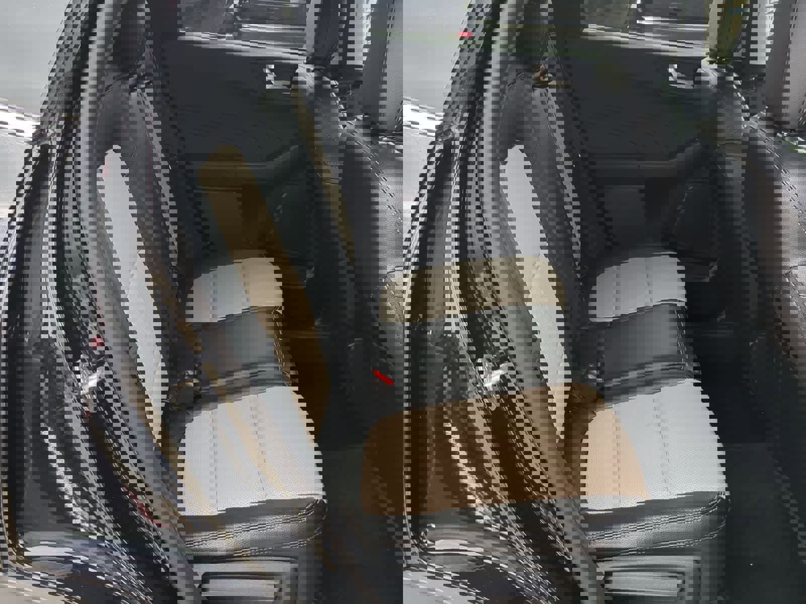 Used 2022 Ford Escape Titanium w/ Titanium Elite Package image 20