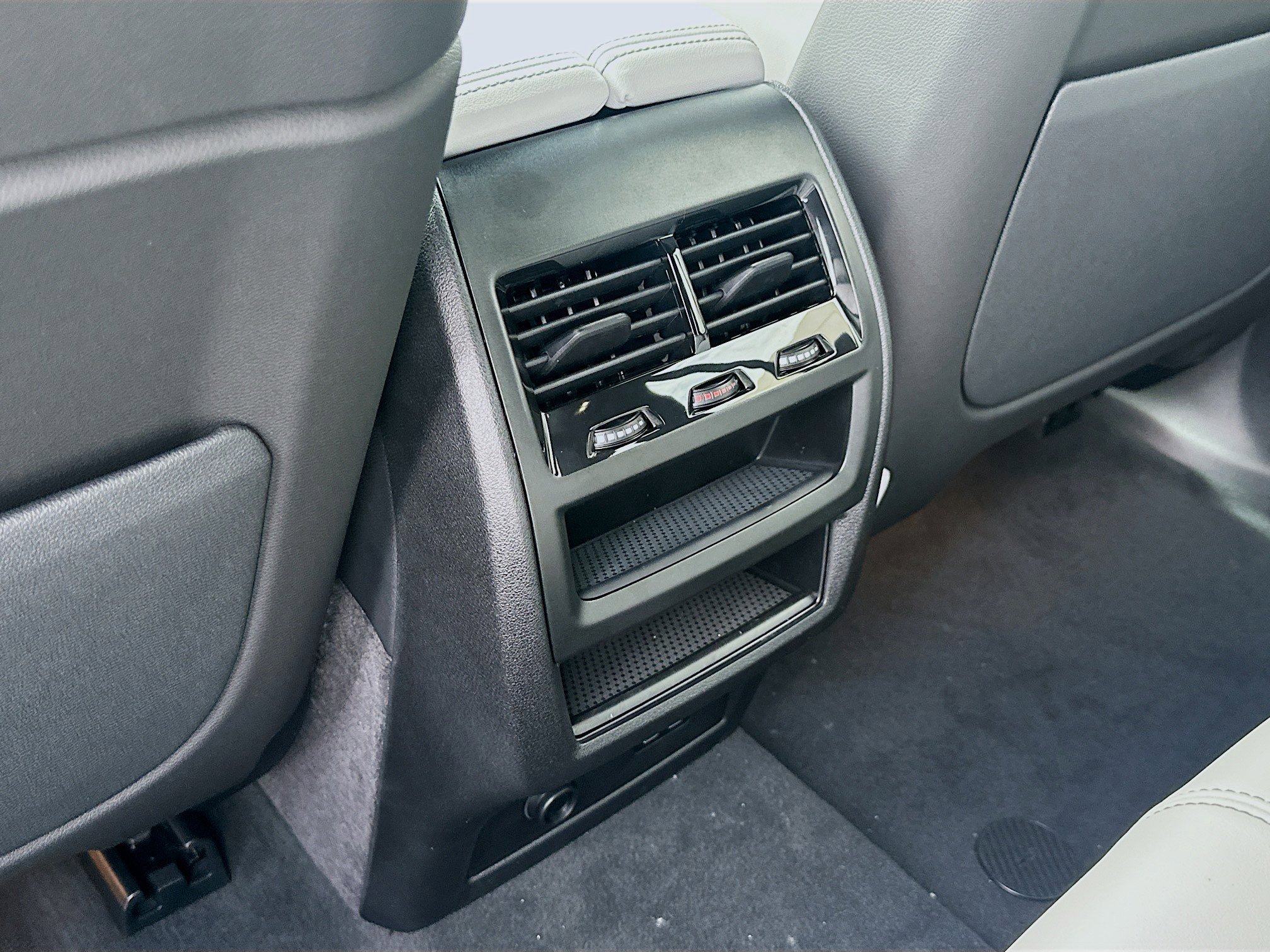 New 2026 BMW X5 sDrive40i image 19