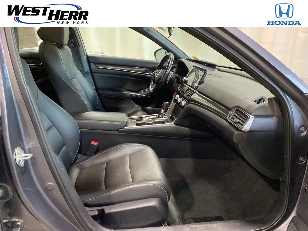 Used 2018 Honda Accord Sport image 10
