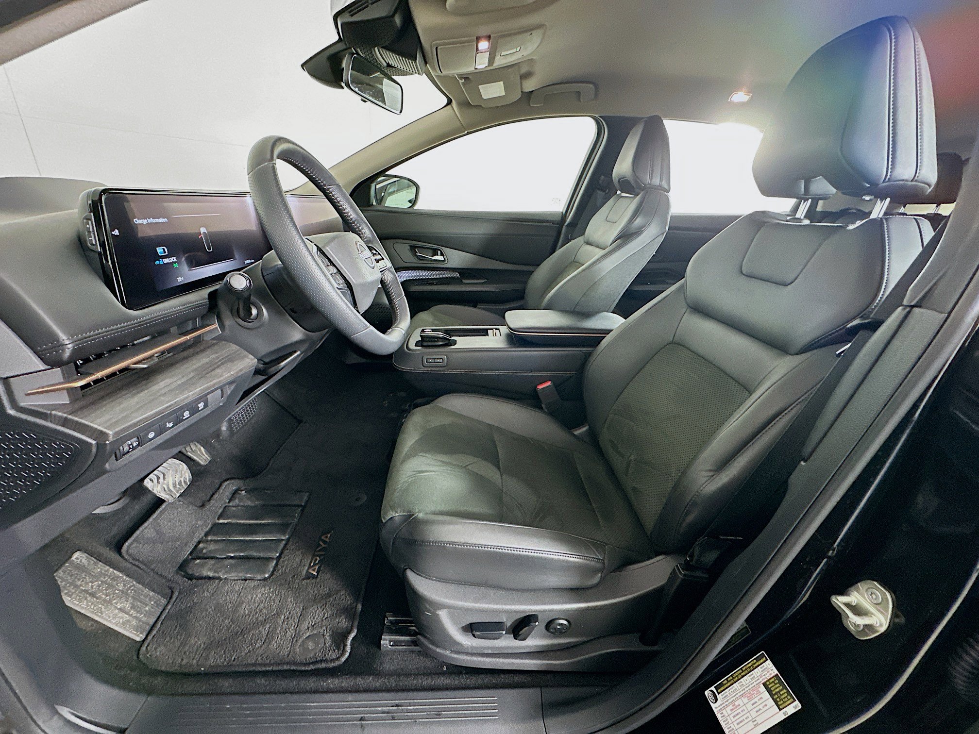 Used 2023 Nissan Ariya FWD image 13