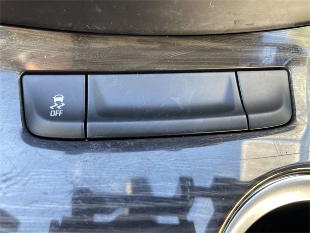 Used 2019 Buick Envision Essence image 17