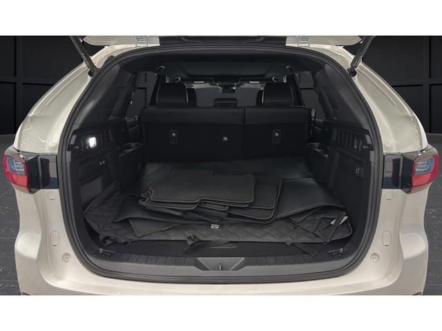 Used 2025 MAZDA CX-70 3.3 Turbo S w/ Premium Package AWD/4WD image 27