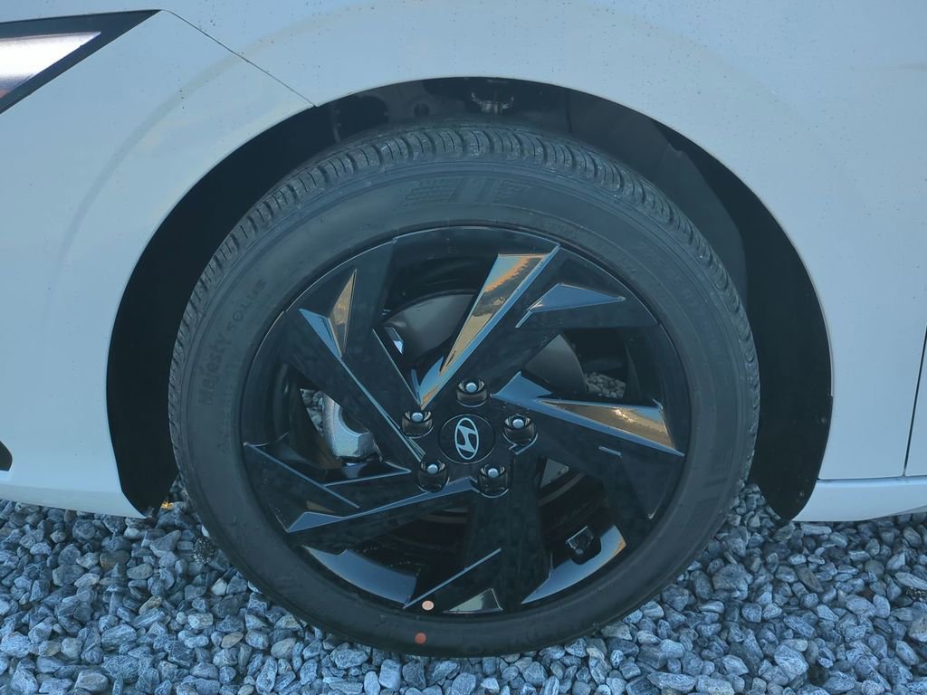 New 2026 Hyundai Elantra Sport image 11