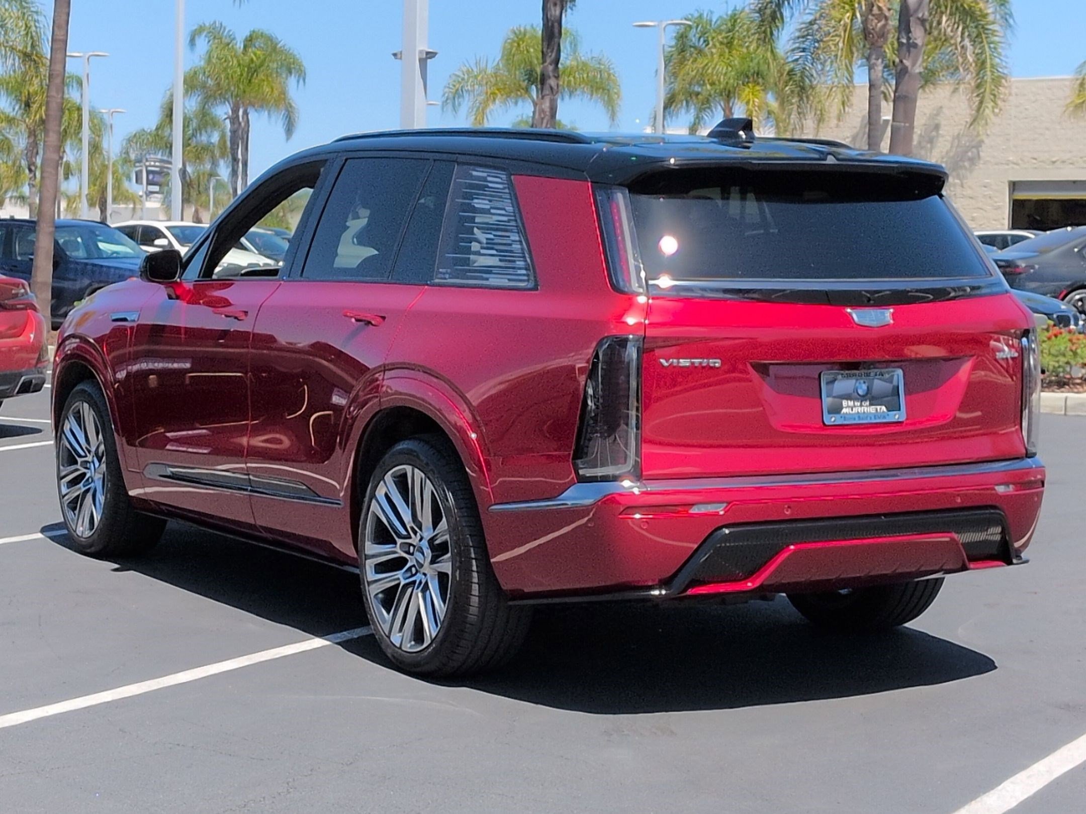 Used 2026 Cadillac Vistiq Platinum AWD/4WD image 8