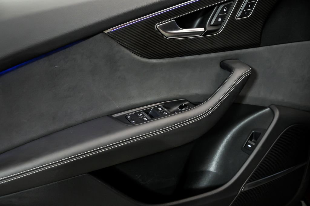 Used 2024 Audi SQ8 Premium Plus w/ S Sport Package AWD/4WD image 10