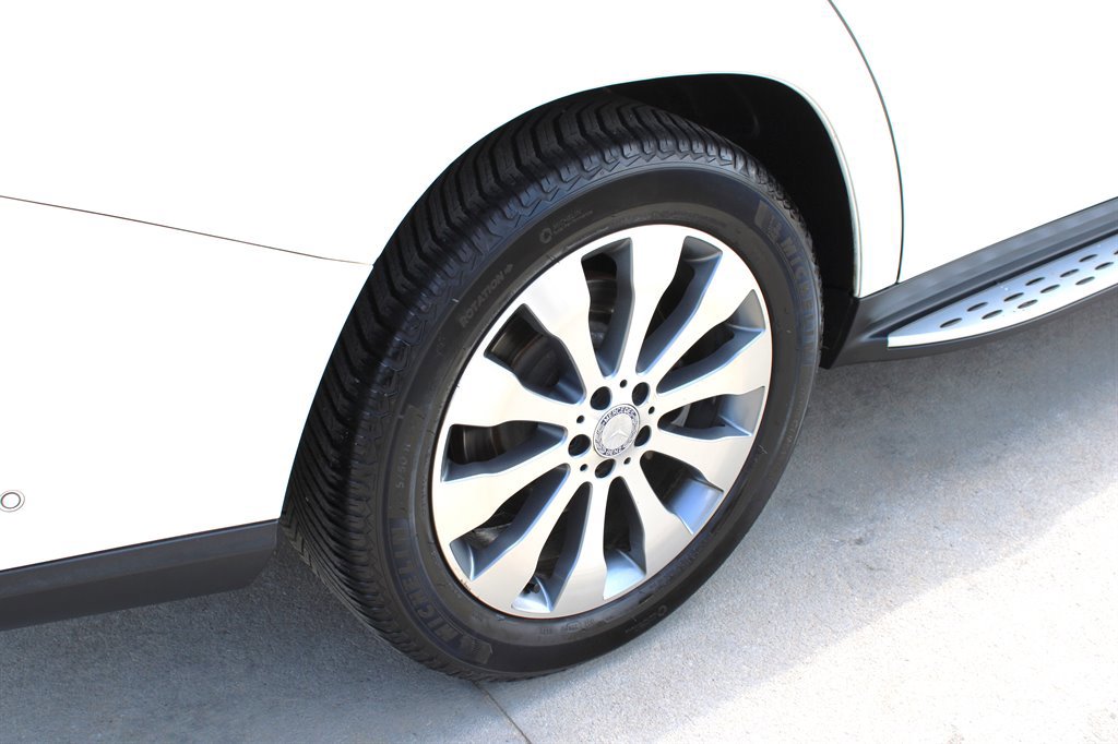 Used 2017 Mercedes-Benz GLS 450 4MATIC image 12