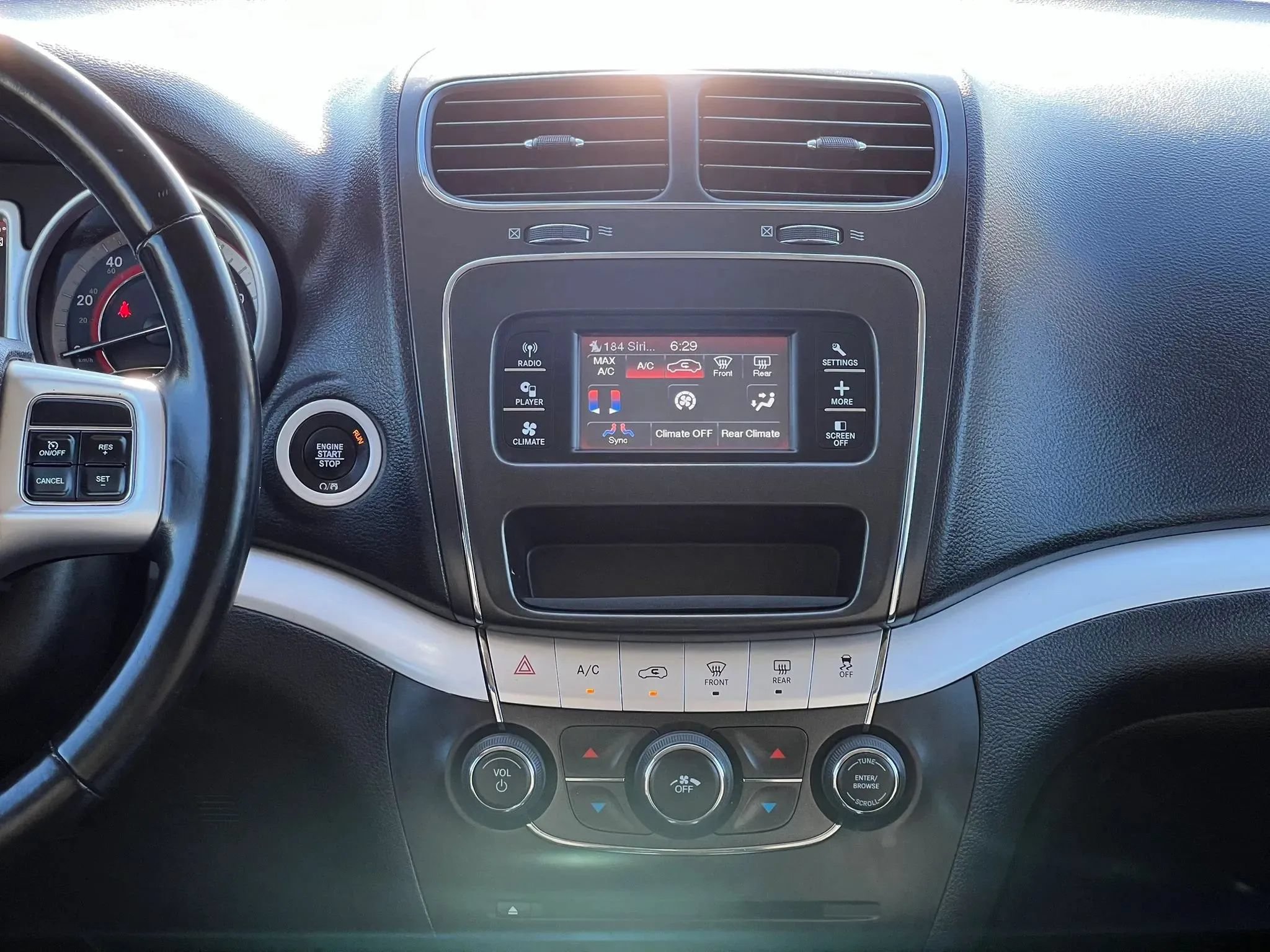 Used 2019 Dodge Journey SE w/ Premium Group FWD image 27