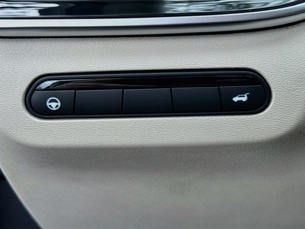 Certified 2023 INFINITI QX60 Luxe w/ Performance Audio Package AWD/4WD image 11