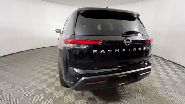 Used 2024 Nissan Pathfinder S AWD/4WD image 6