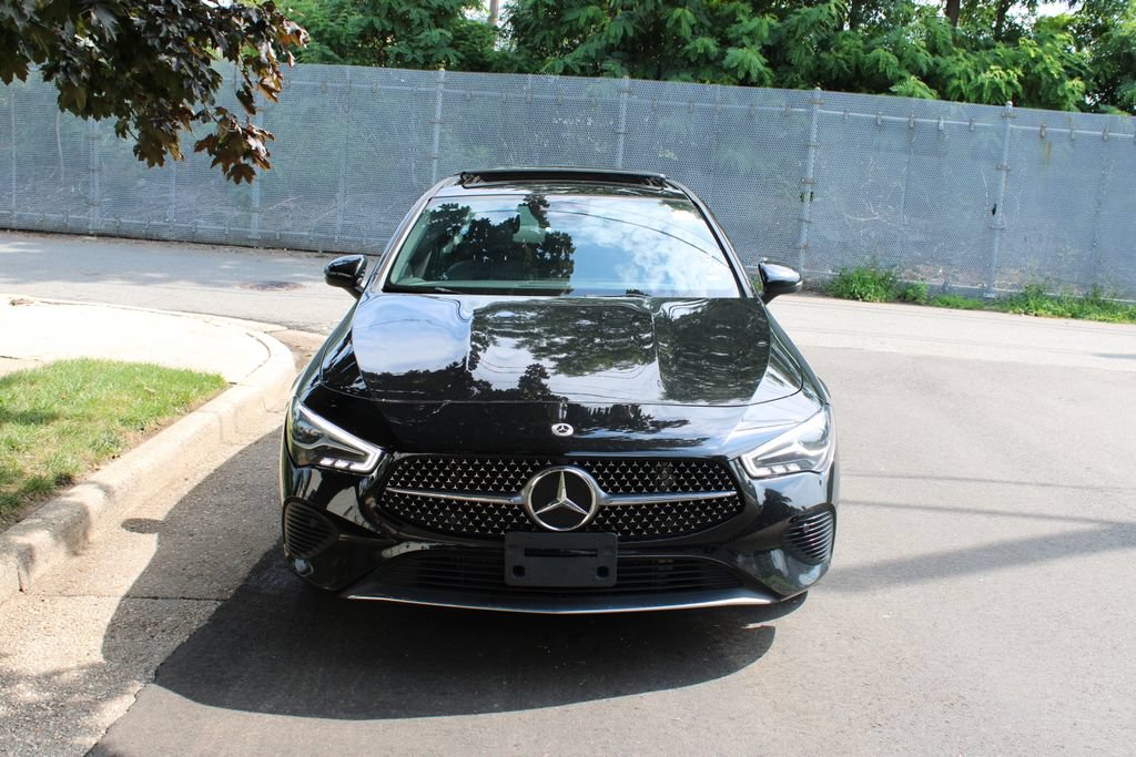 Used 2025 Mercedes-Benz CLA 250 image 3
