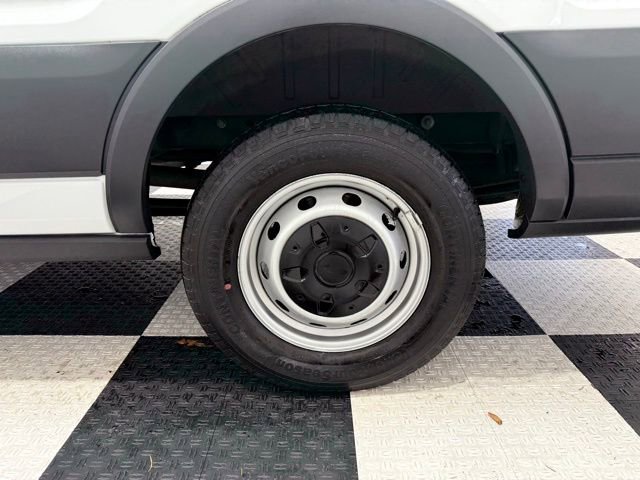 Used 2015 Ford Transit 350 XL image 10