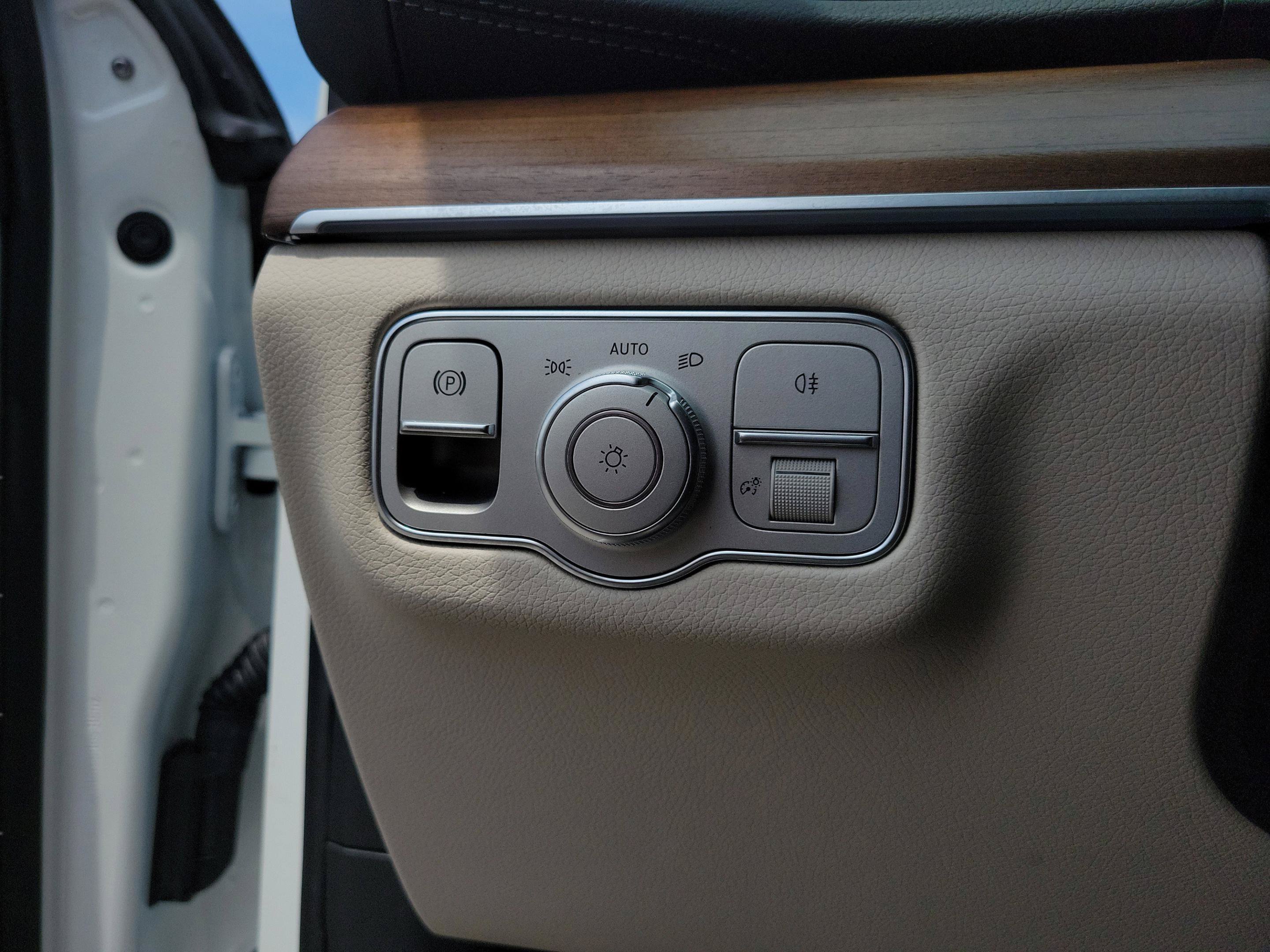 Certified 2026 Mercedes-Benz GLS 450 4MATIC image 25