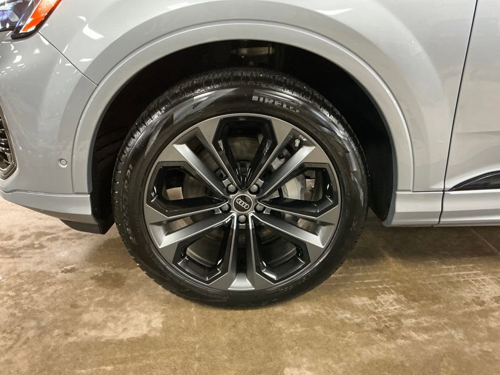 Used 2025 Audi Q7 3.0T Premium Plus w/ Premium Plus Package image 11