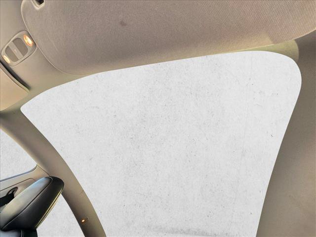 Used 2025 Tesla Model Y Long Range RWD image 18